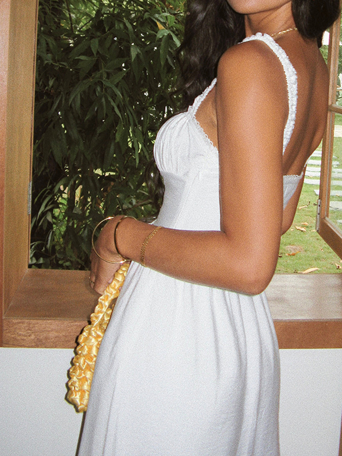 Robe Midi | Bustier Froncé | Jupe Évasée | Idéale pour journées estivales
