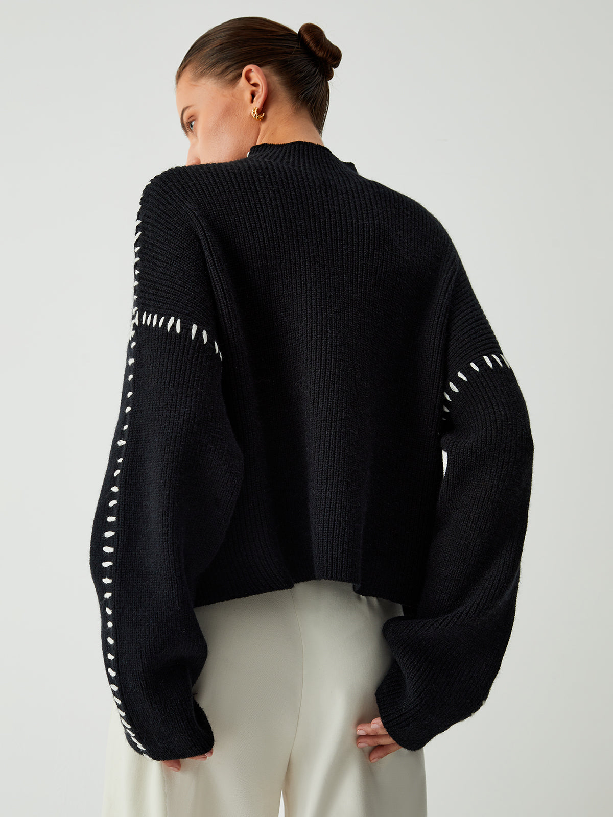 Pull Femme | Détails Contrastés et Coupe Ample | Idéal pour un look moderne et structuré