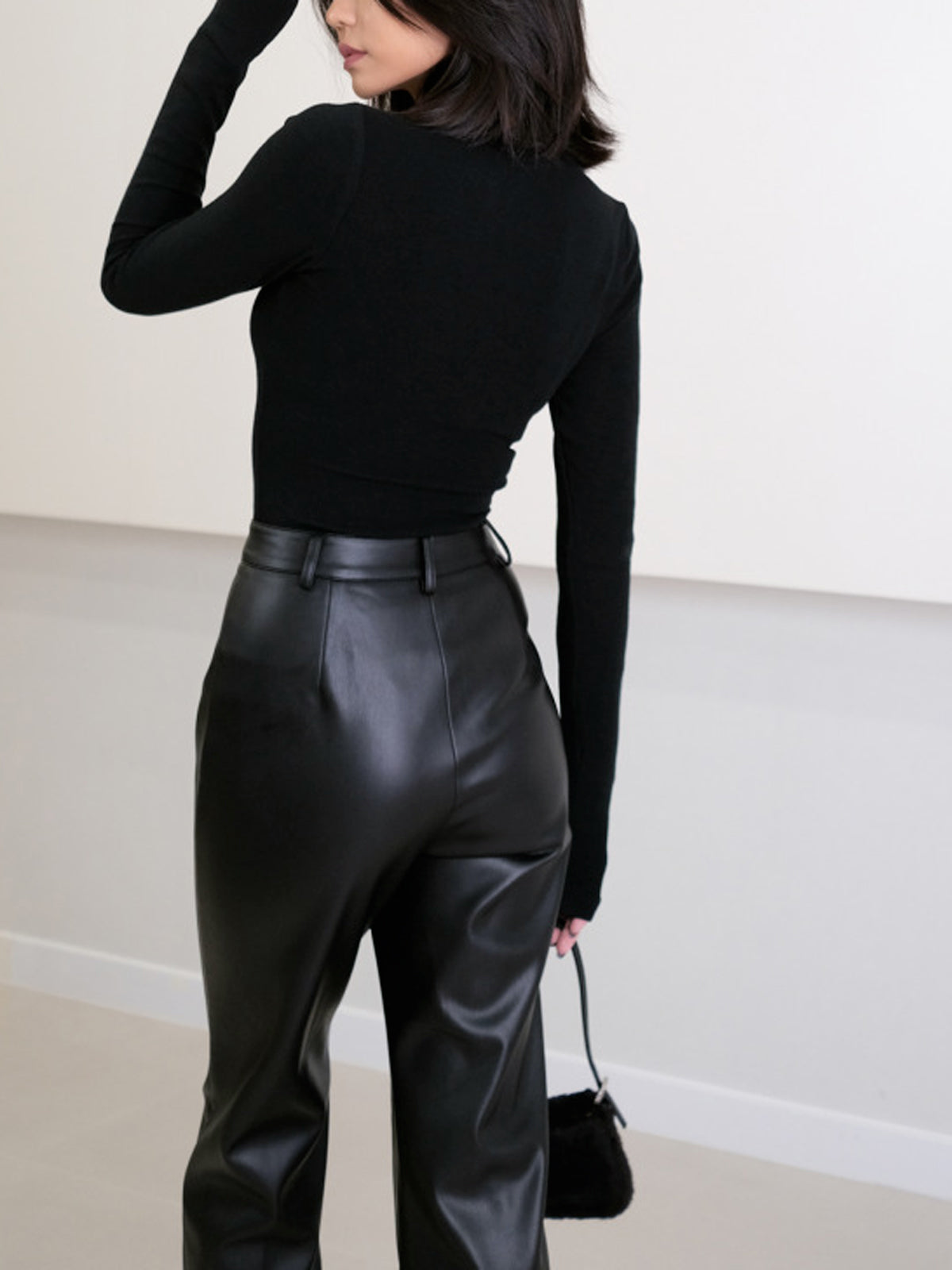 Pantalon Simili Cuir | Taille Haute | Élégant et Moderne | Pour Soirées ou Bureau