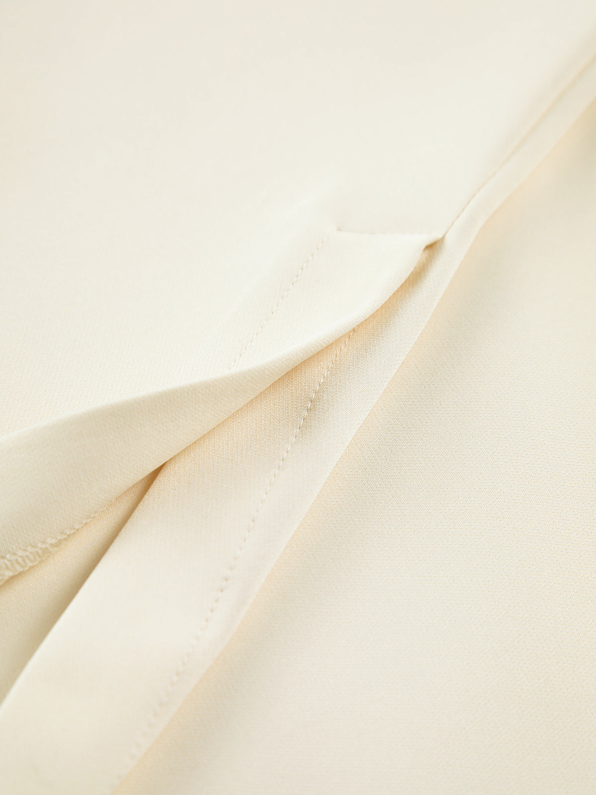Ensemble Femme | Élégant et Moderne | Parfait pour un événement habillé ou un dîner raffiné
