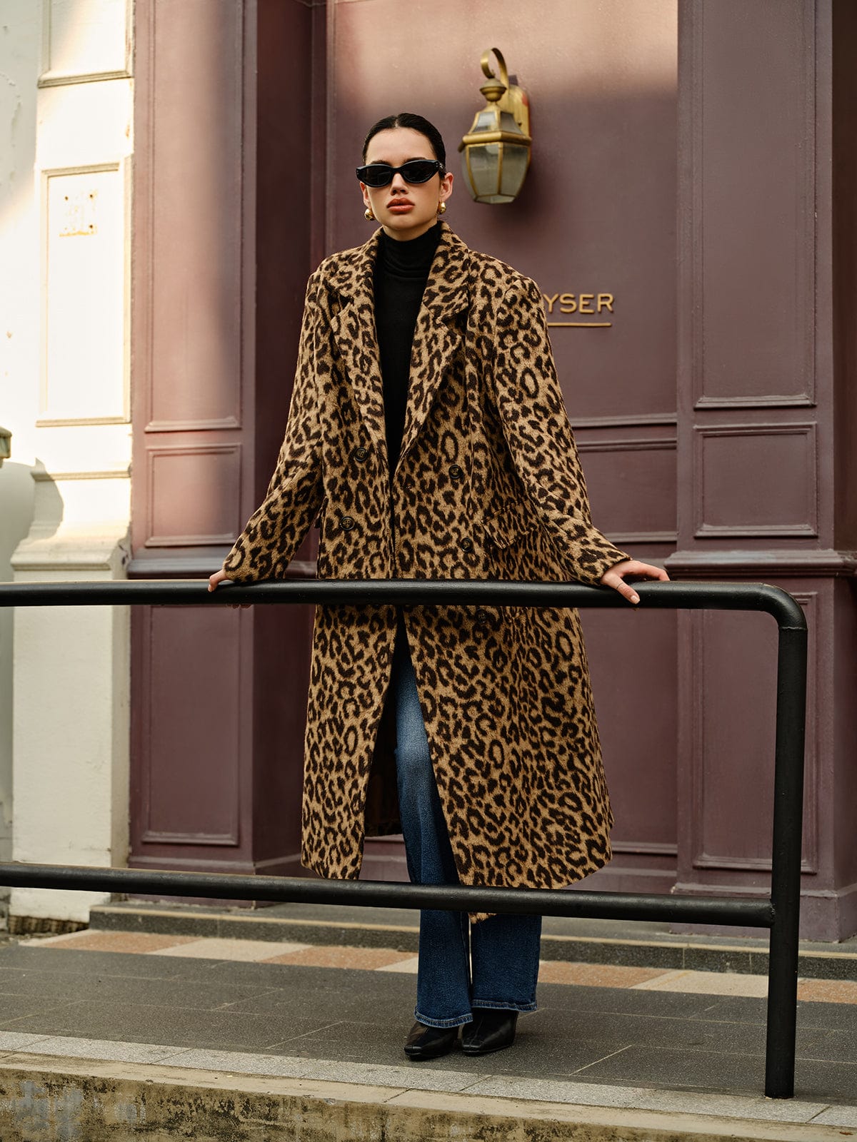 Manteau Léopard Femme | Long & Élégant | Look Audacieux pour l’Hiver ou Sortie Urbaine