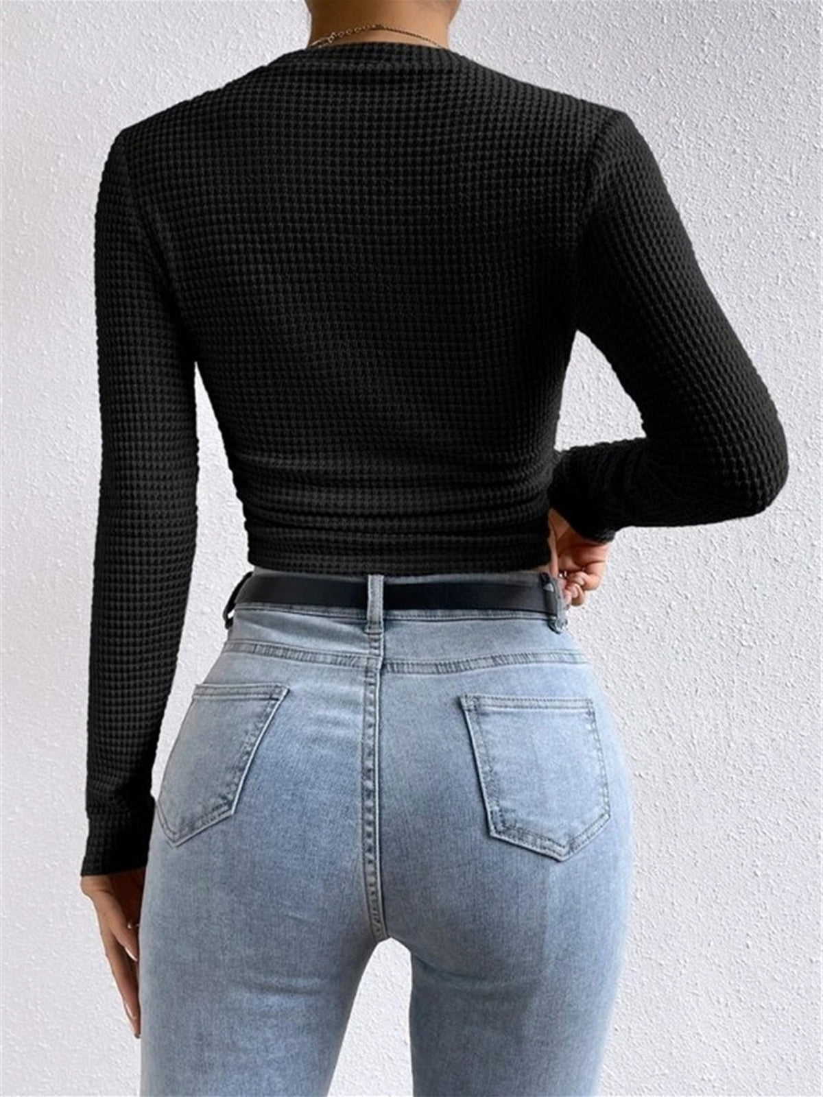 Haut gaufré | Manches longues | Coupe ajustée | Parfait pour look urbain ou casual