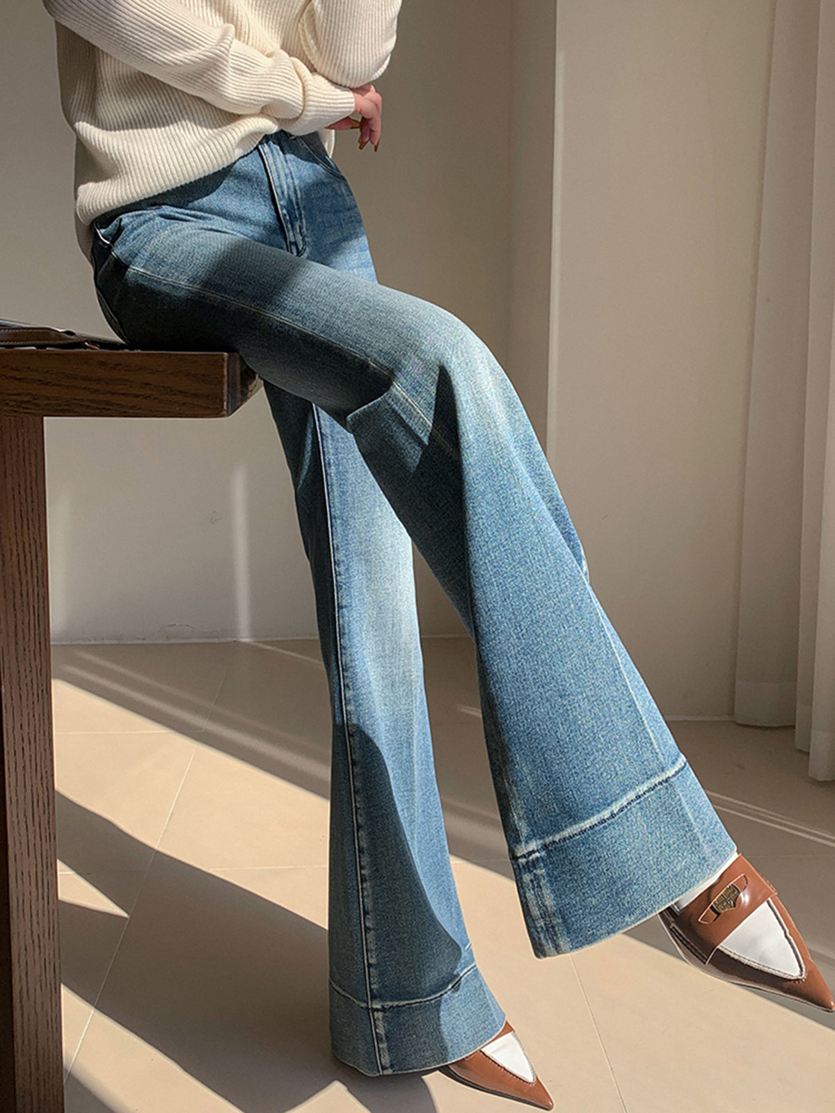 Jean Flare | Denim Stretch | Taille Haute | Idéal pour sorties décontractées