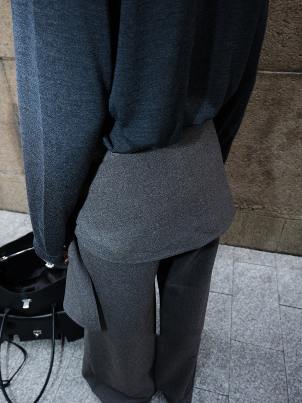 Pantalon Large Femme | Drapé et Élégant | Idéal pour un look de bureau moderne ou une sortie citadine