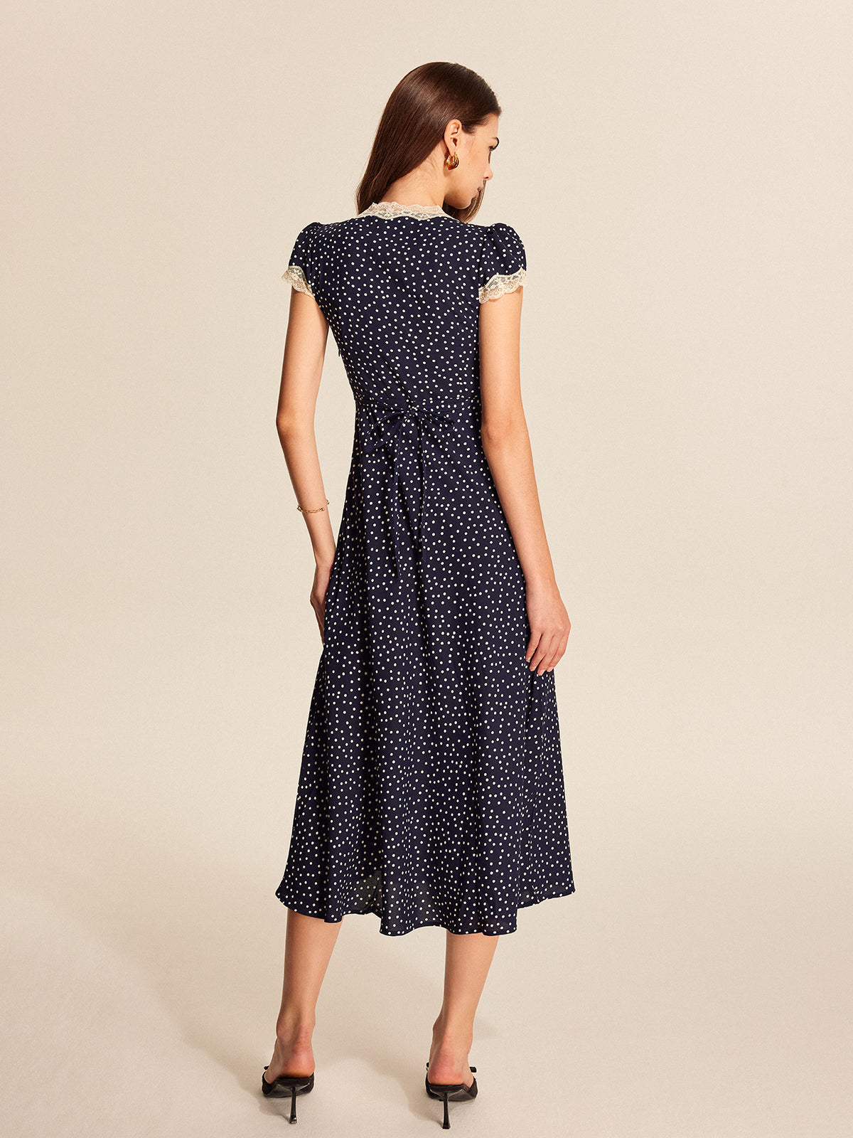 Robe Midi Femme | Imprimé Pois et Col Dentelle | Idéal pour Été, Balades ou Déjeuners Chic