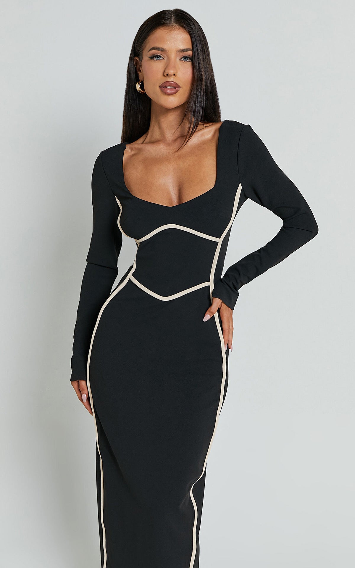 Robe Longue à Manches | Élégante et Structurante | Idéale pour les Dîners Habillés et Soirées Chic
