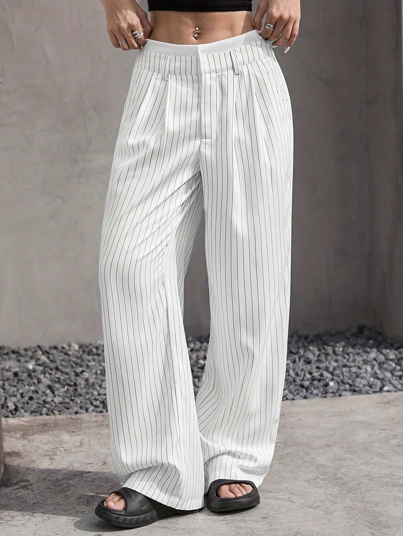 Pantalon | Taille Élastique | Rayures Verticales | Idéal pour un look décontracté et stylé