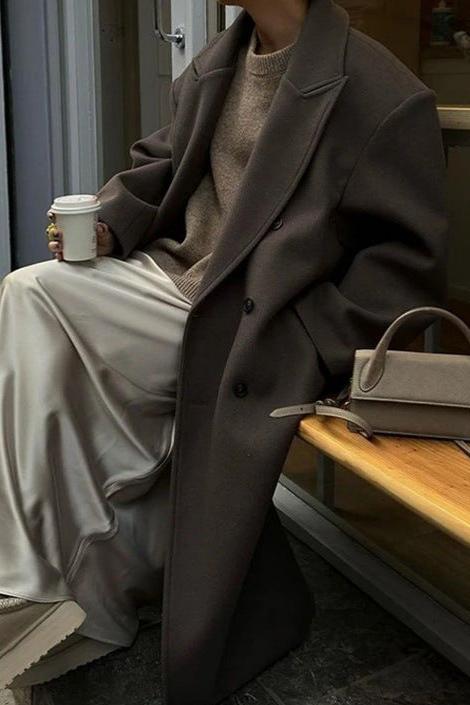 Manteau Long Élégant | Coupe Droite et Minimaliste | Parfait pour l’Automne et les Looks de Bureau