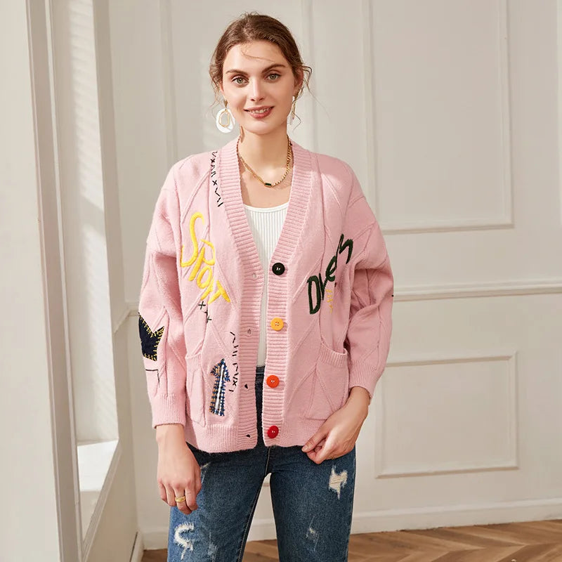 Cardigan Oversize | Brodé et Original | Idéal pour un look casual créatif et confortable
