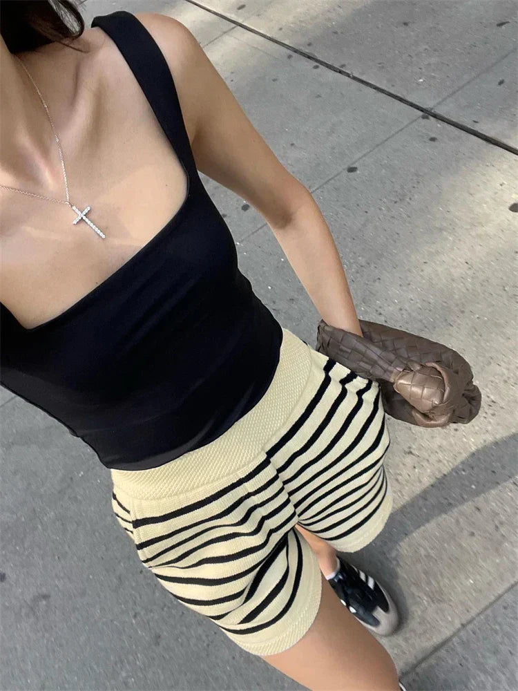 Ensemble Maille | Rayures Marinière | Short Taille Haute | Parfait pour city-break estival