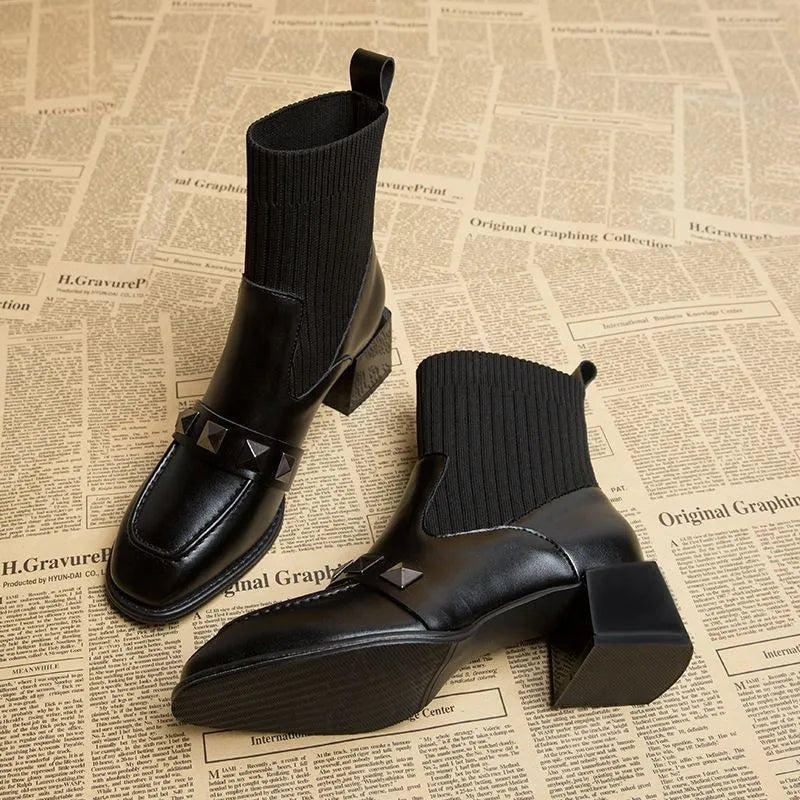 Bottines Modernes | Clous Décoratifs et Talon Bloc | Parfaites pour un look audacieux et structuré