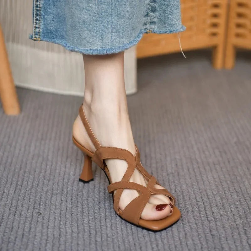 Sandales Élégantes | Talon Fin et Brides Croisées | Idéales pour soirées ou look chic du quotidien