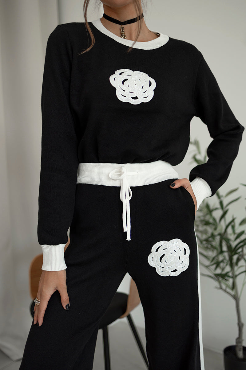 Ensemble Femme | Broderie Élégante & Confort Tricot | Parfait pour Détente ou Sortie Casual