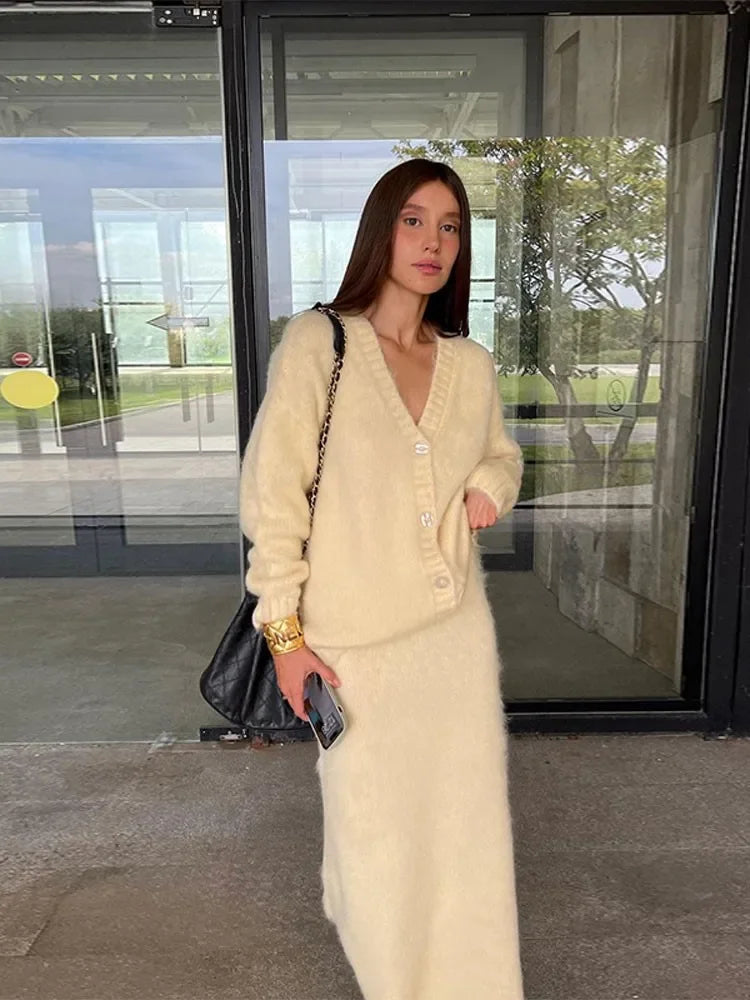 Ensemble Mohair | Maille Duveteuse | Confort & Élégance | Idéal pour automne