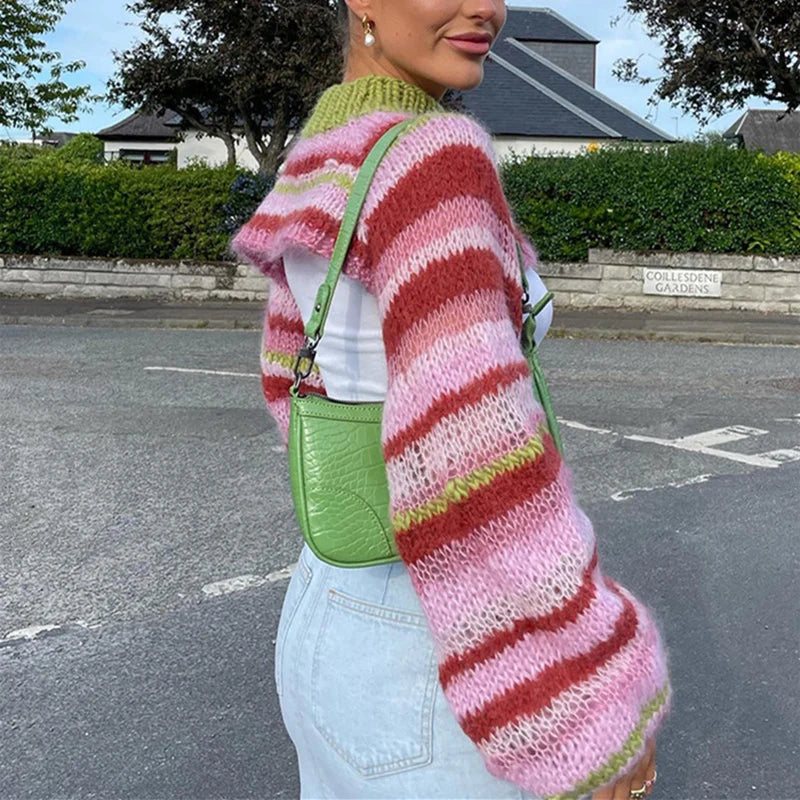 Pull Court | Rayures Colorées | Manches Bouffantes | Parfait pour un Look Tendance et Ludique
