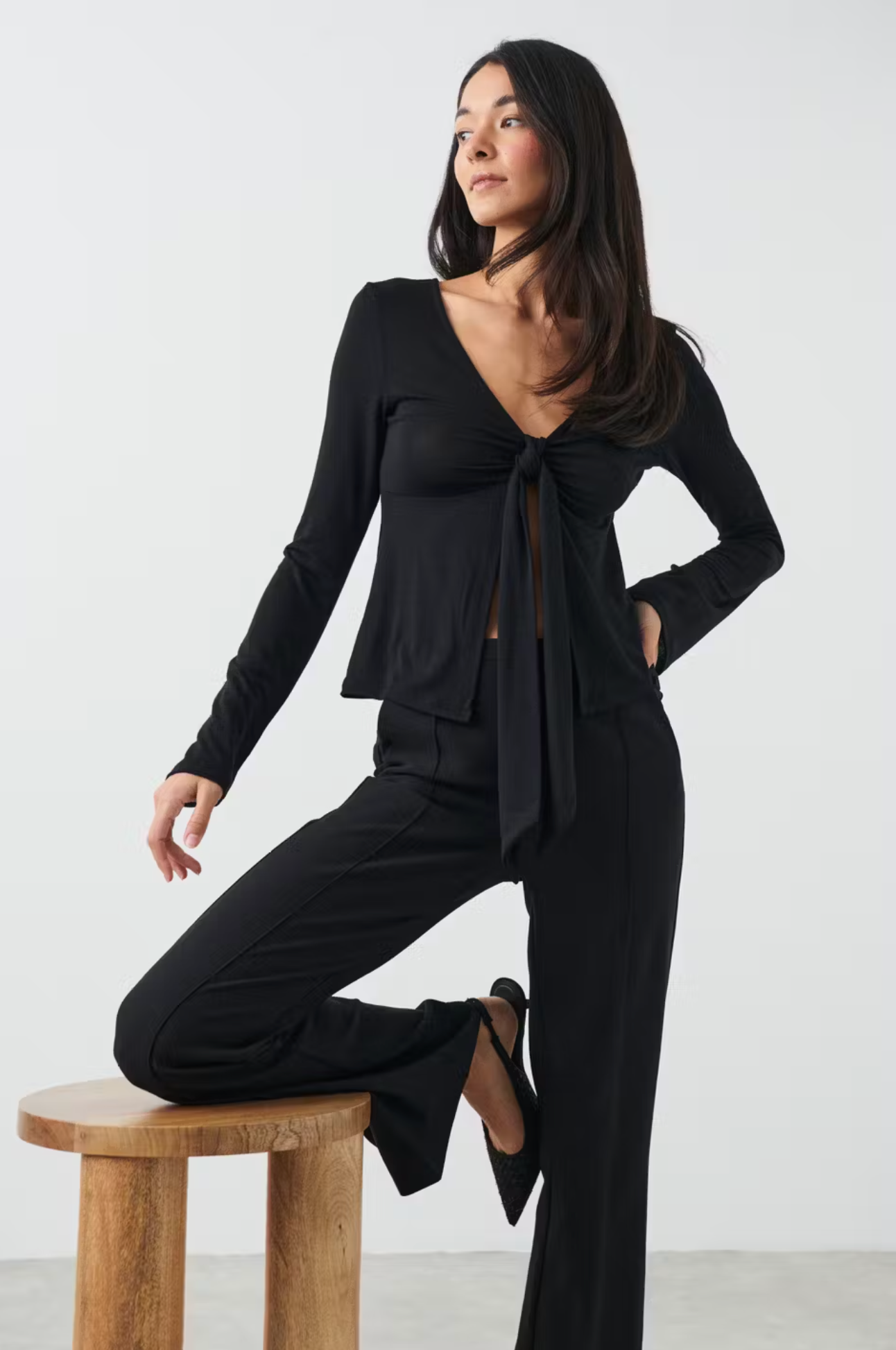Top Noué | Maille Stretch | Col V | Idéal pour sorties nocturnes