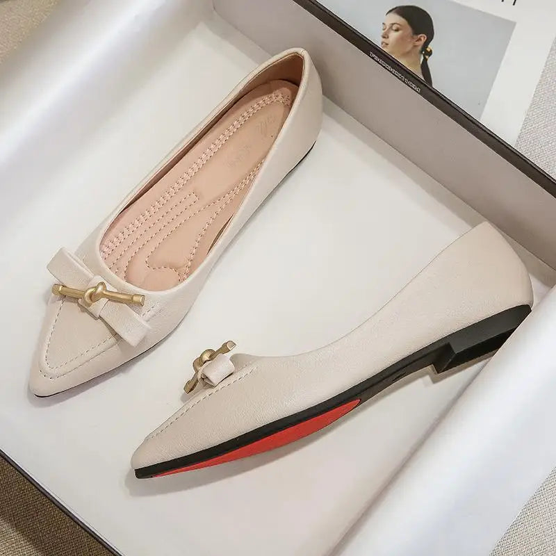 Ballerines Élégantes | Bout Pointu | Nœud et Détail Doré | Idéales pour Bureau et Tenues Chic