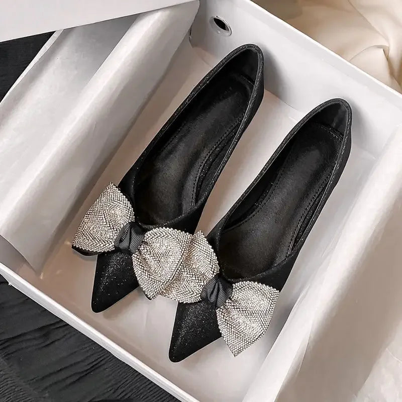 Ballerines Élégantes | Bout Pointu | Détail Nœud Scintillant | Parfaites pour Soirées et Cérémonies