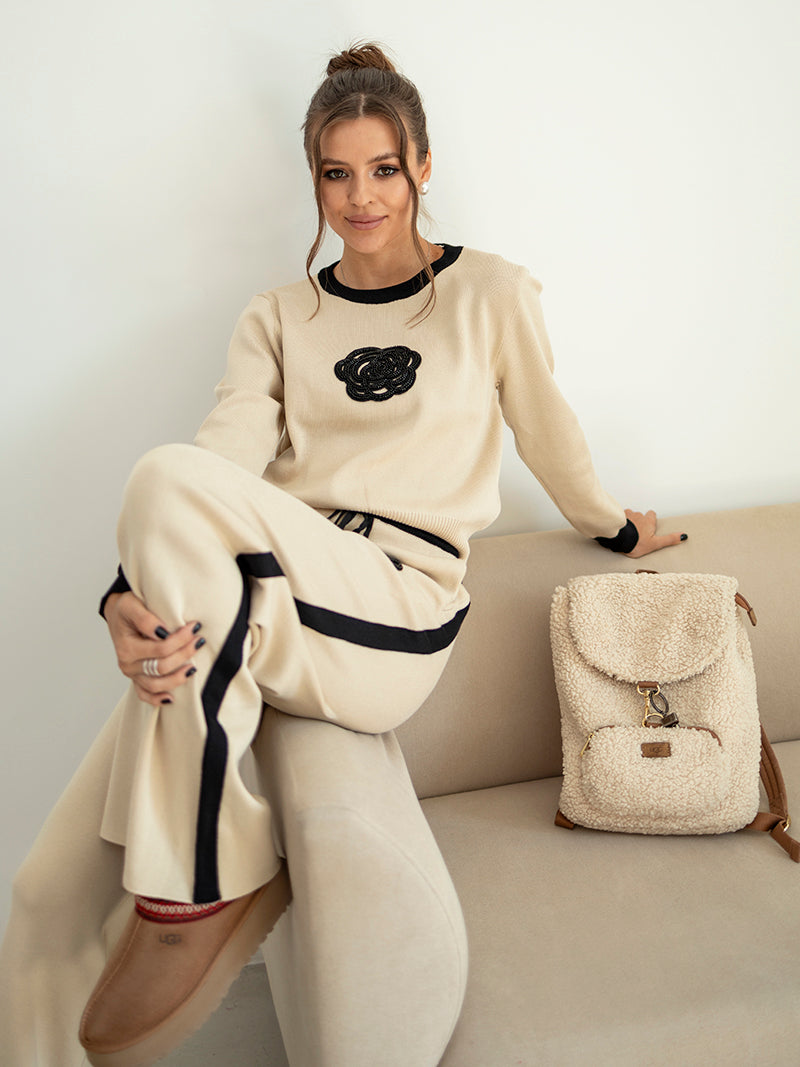 Ensemble Femme | Broderie Élégante & Confort Tricot | Parfait pour Détente ou Sortie Casual