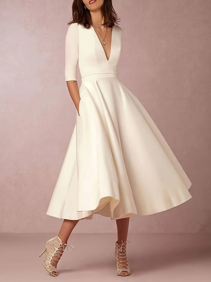 Robe Midi Ivoire | Élégante | Décolleté V & Jupe Évasée
