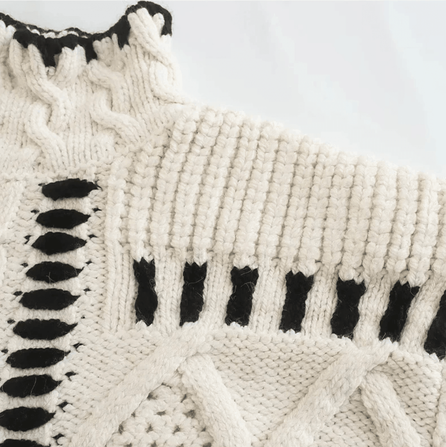 Pull Hiver | Motif Torsadé et Détails Contrastés | Idéal pour un look texturé et moderne