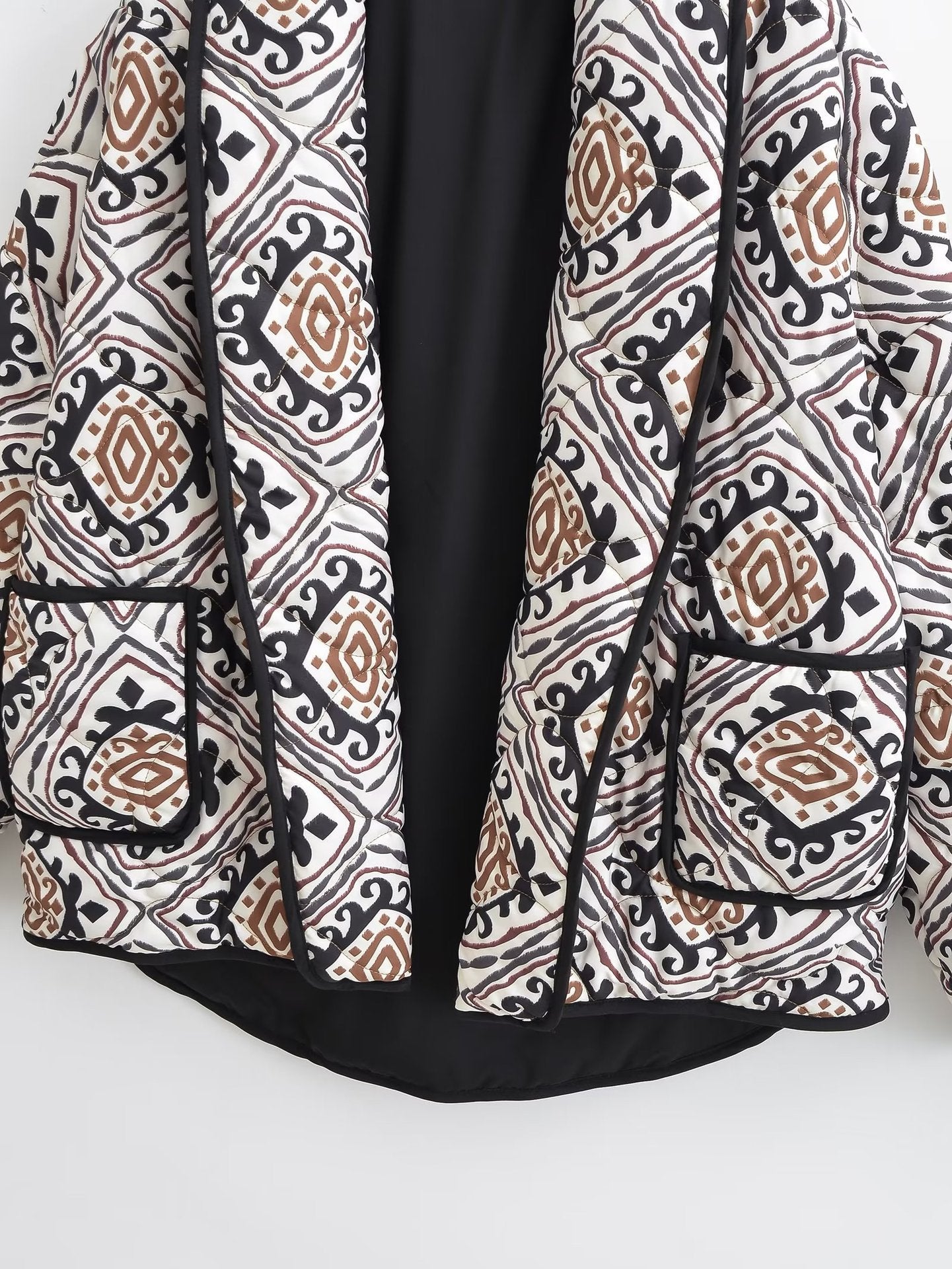 Veste courte imprimée | Veste matelassée graphique | Parfaite pour un look urbain en automne