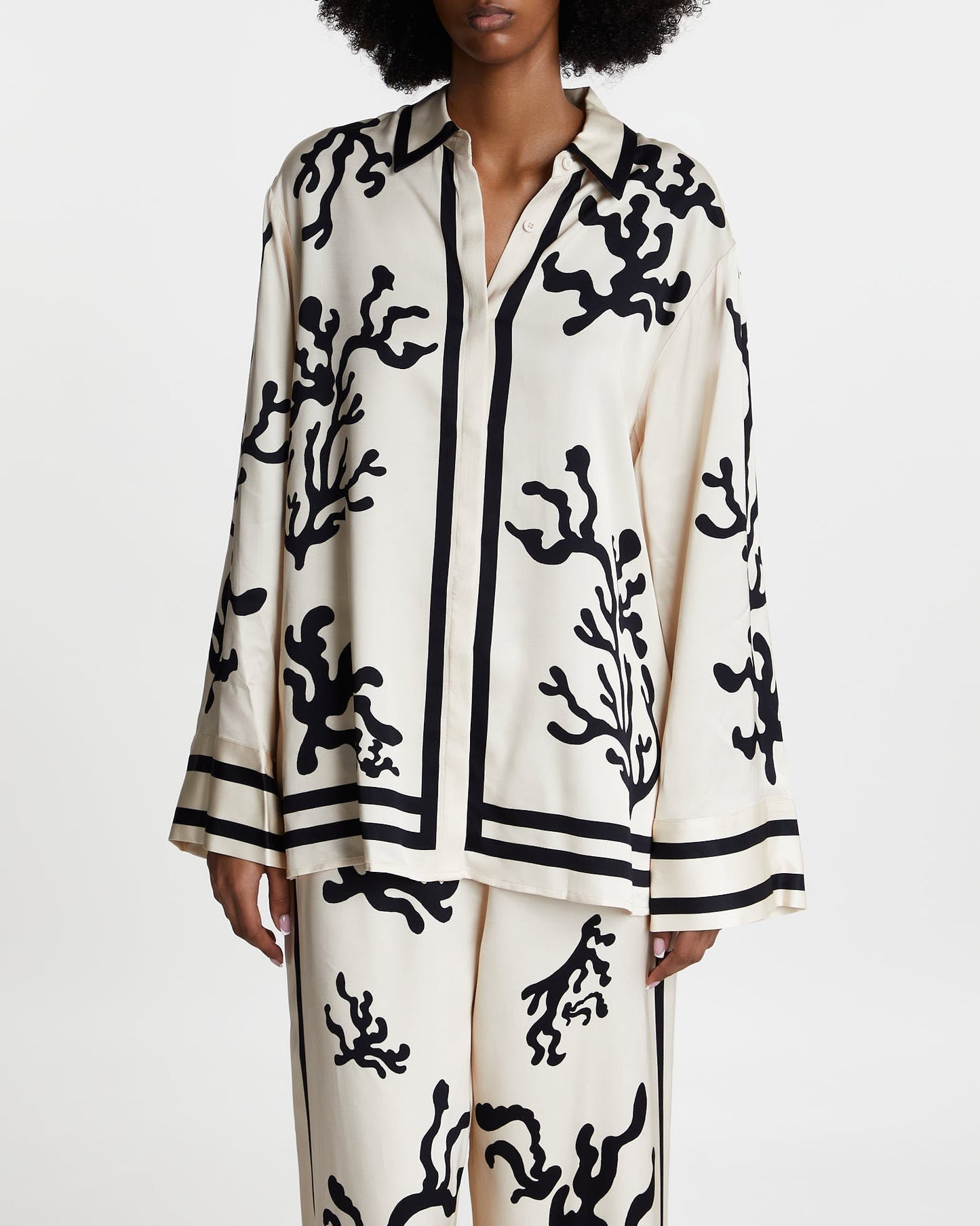 Ensemble Femme Élégant | Chemise Graphique + Pantalon Fluide | Confort et Style | Parfait pour les sorties décontractées