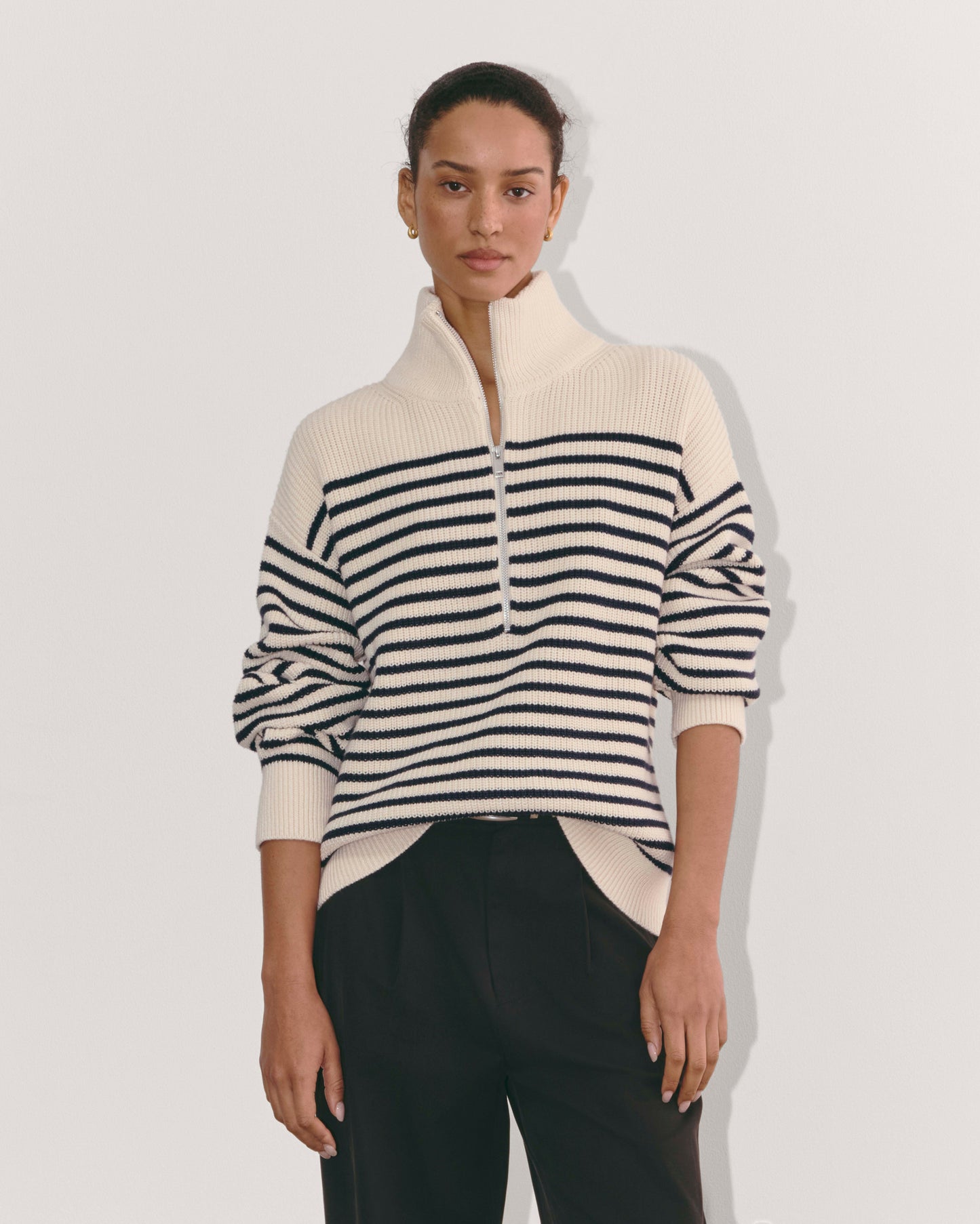 Pull Zippé | Rayures Modernes et Confort | Idéal pour un look casual ou bord de mer