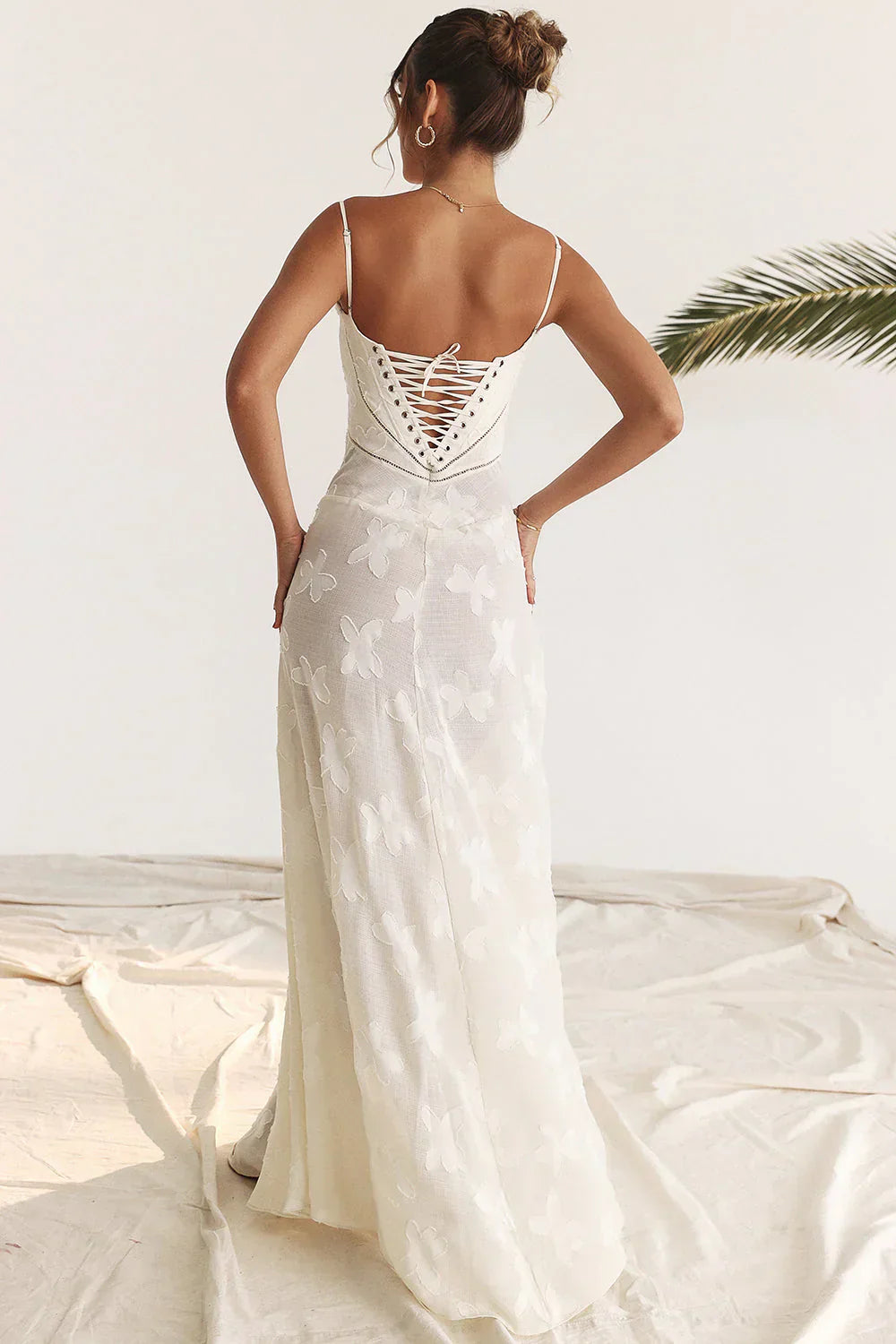 Robe Longue Brodée | Polyester Brodé | Élégance Estivale | Mariages & Réceptions
