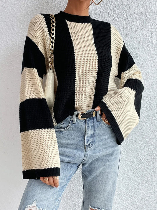 Pull Femme | Rayures Contrastées et Coupe Droite | Idéal pour un look casual tendance et confortable