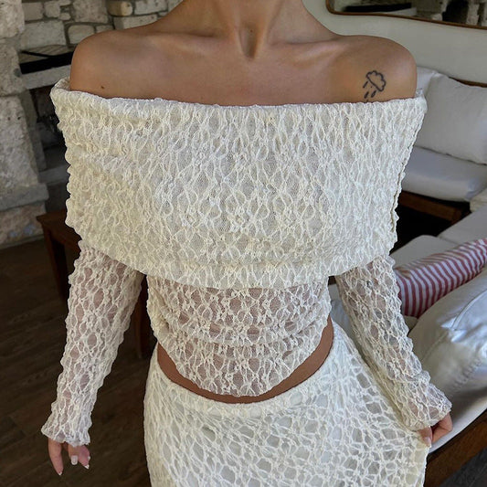 Haut en Dentelle | Épaules Dénudées | Tissu Ajouré | Parfait pour les vacances ou les événements d’été