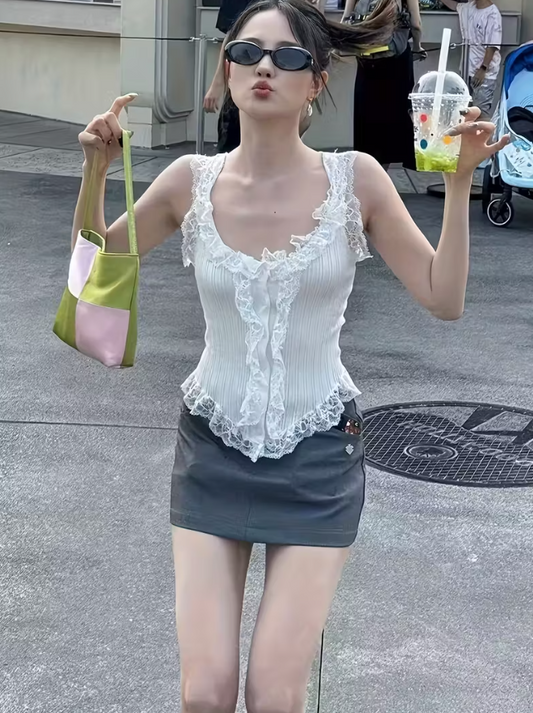 Top Sans Manches Satiné | Encolure Col V Relevé | Coupe Drapée Croisée Élégante