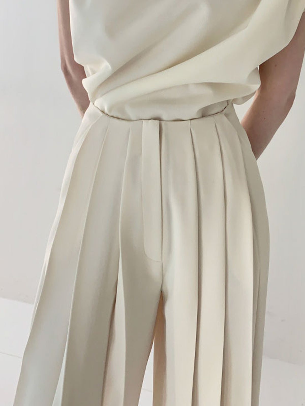 Pantalon Femme | Taille Haute et Fluide | Idéal pour un look de bureau ou élégant au quotidien