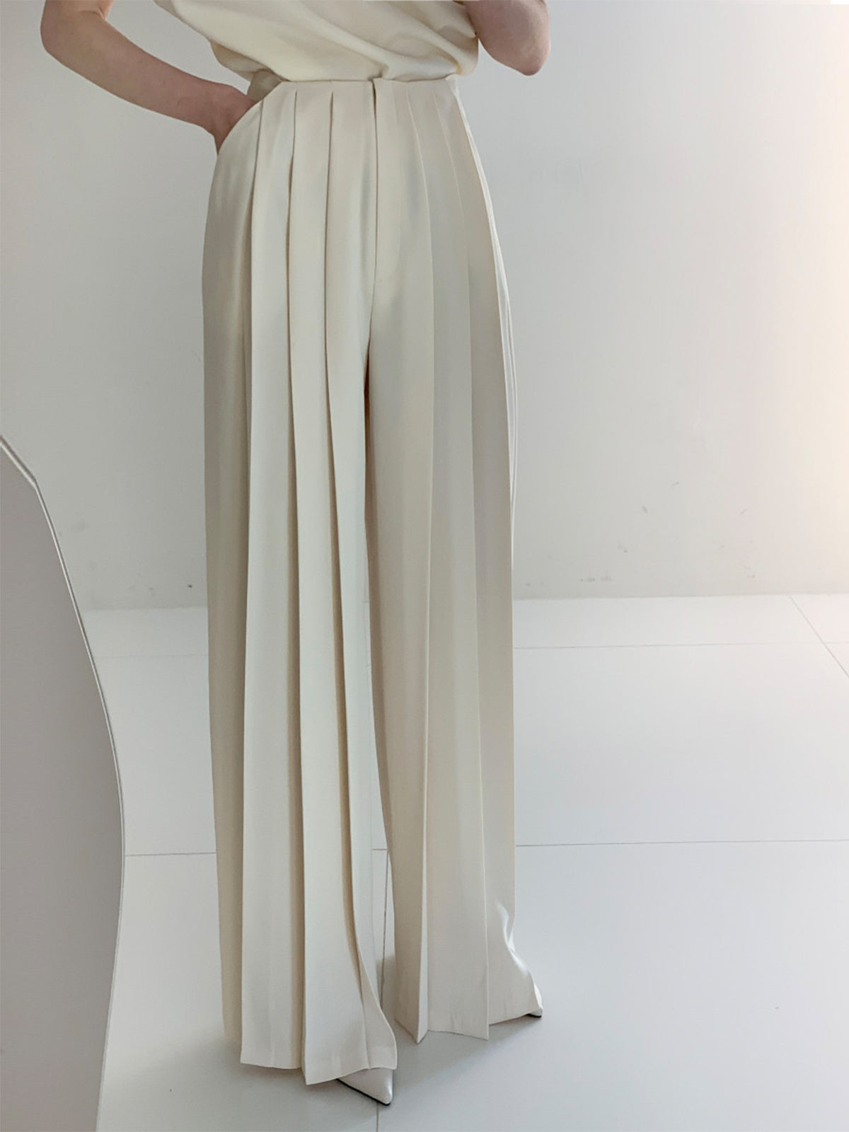 Pantalon Femme | Taille Haute et Fluide | Idéal pour un look de bureau ou élégant au quotidien