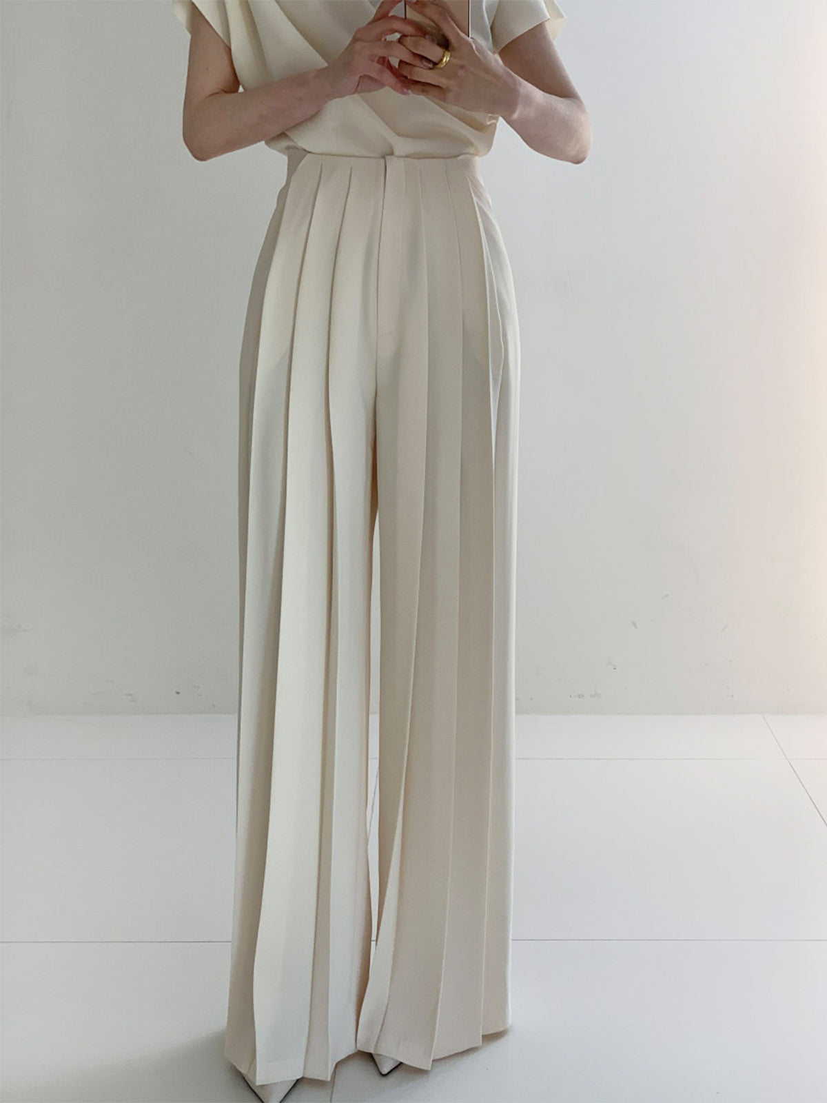 Pantalon Femme | Taille Haute et Fluide | Idéal pour un look de bureau ou élégant au quotidien