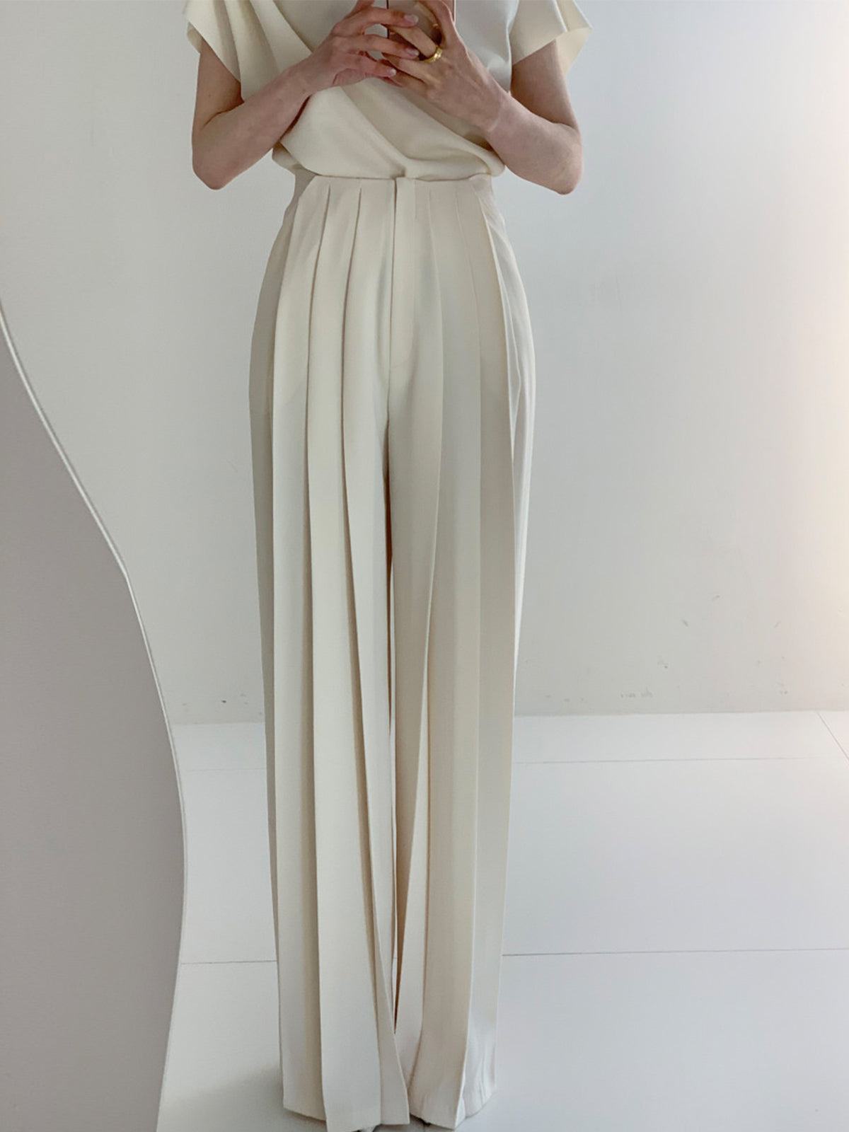 Pantalon Femme | Taille Haute et Fluide | Idéal pour un look de bureau ou élégant au quotidien