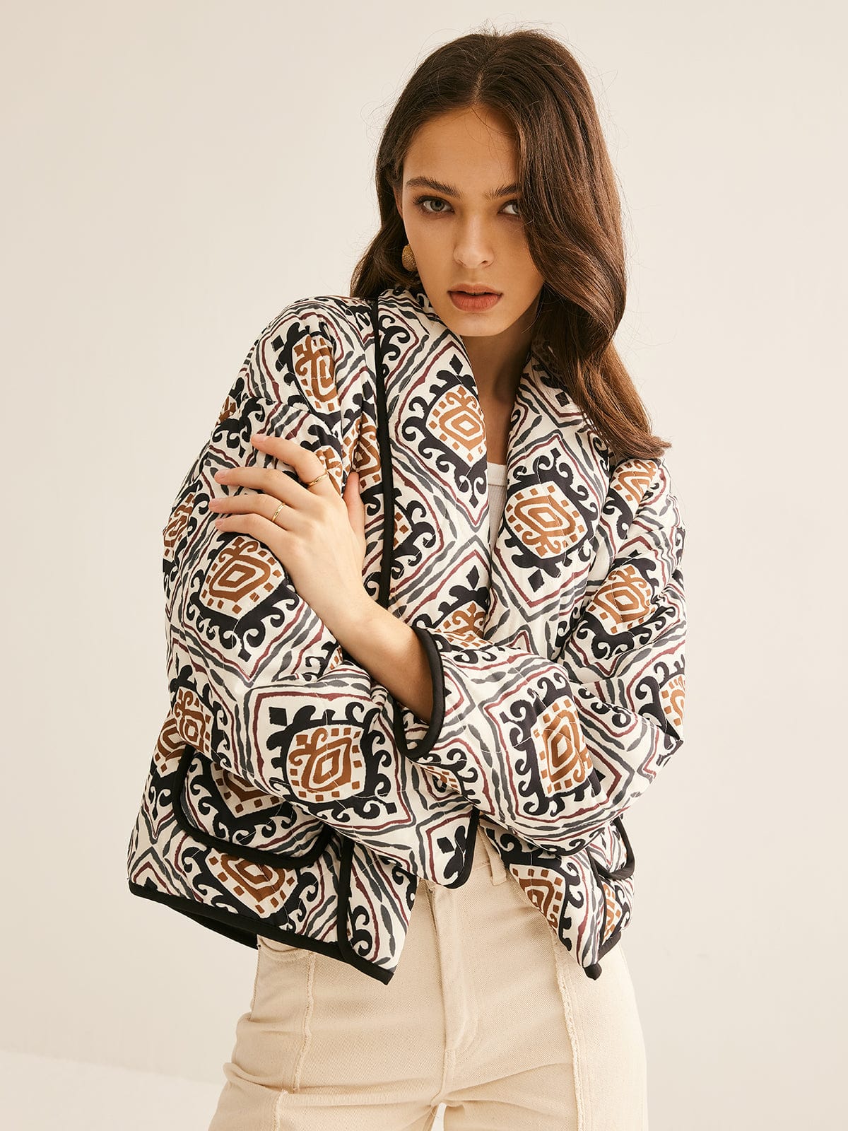Veste Femme | Imprimée et Tendance | Idéale pour les looks décontractés et les superpositions stylées