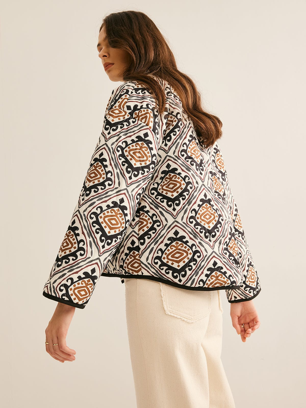Veste Femme | Imprimée et Tendance | Idéale pour les looks décontractés et les superpositions stylées
