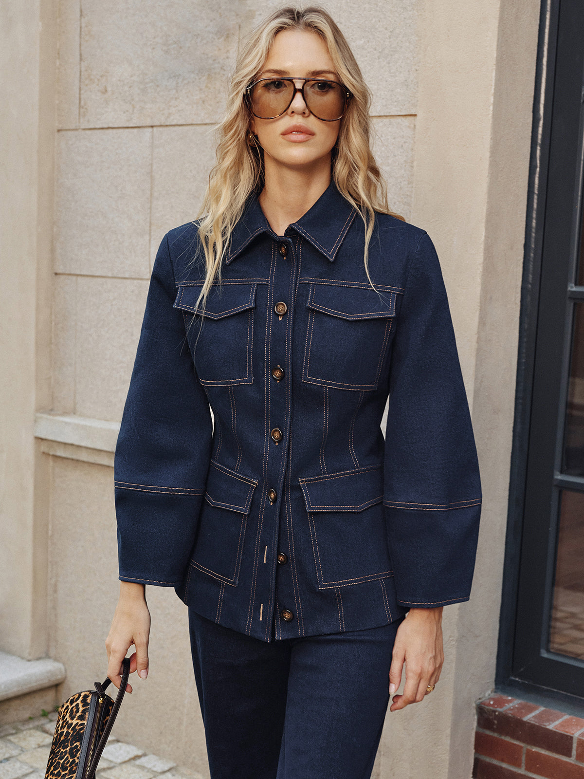 Veste en Jean Femme avec Surpiqûres Contraste | Style Moderne & Silhouette Structurée