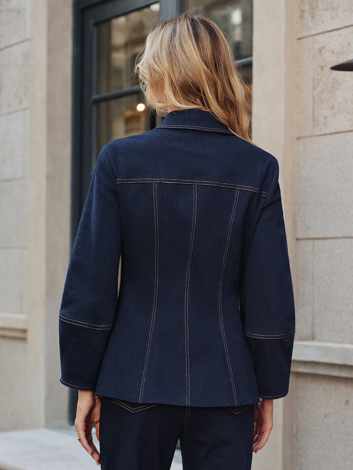 Veste en Jean Femme avec Surpiqûres Contraste | Style Moderne & Silhouette Structurée