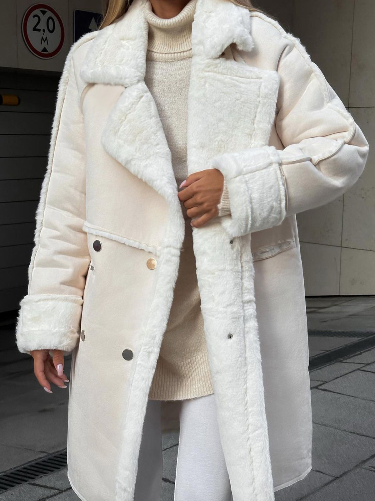 Manteau Douillet à Col Revers | Style Chic & Confort Hivernal