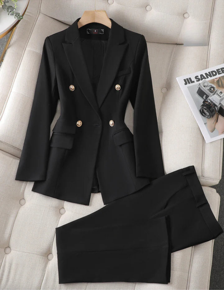 Ensemble Tailleur Noir 2 Pièces | Blazer Double Boutonnage Doré | Pantalon Droit Élégant