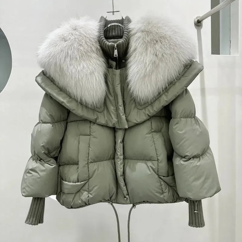 Doudoune Courte à Capuche et Col en Fausse Fourrure pour Femme | Chaleur Luxueuse & Style Hivernal