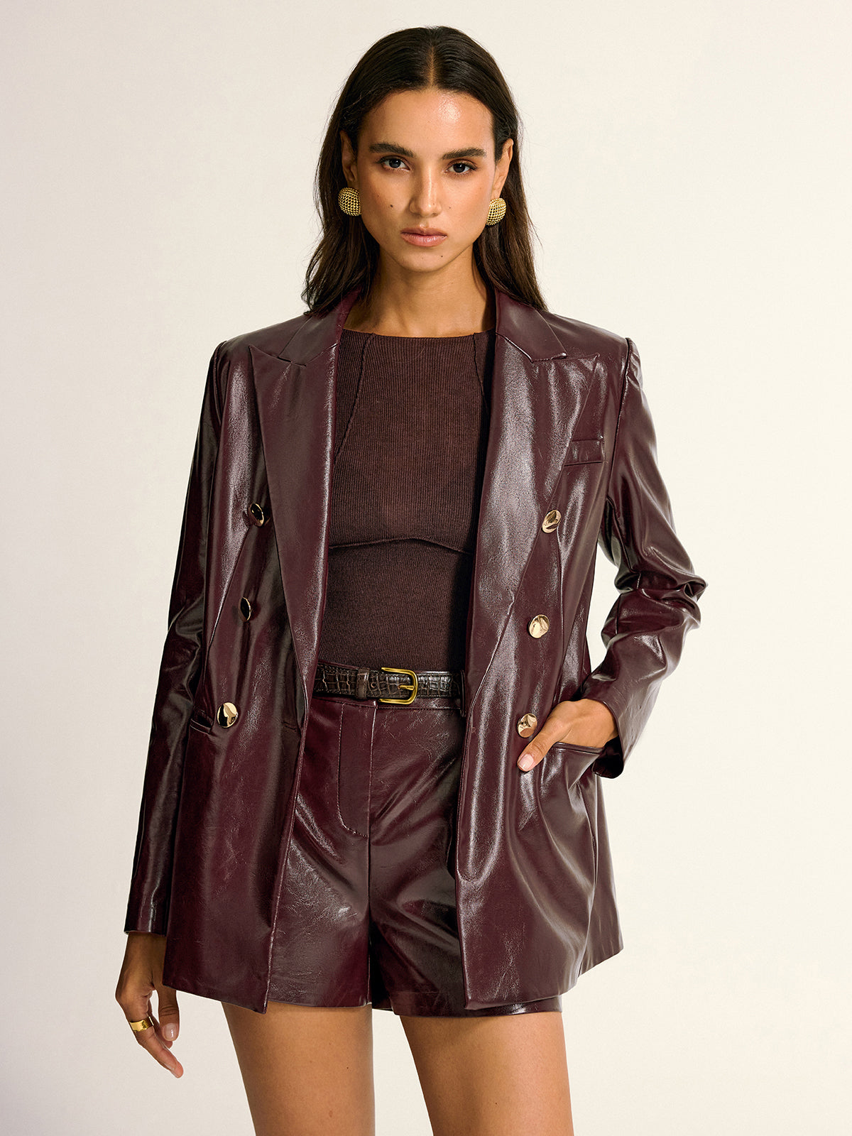 Blazer Femme en Similicuir Bordeaux | Boutons Dorés & Coupe Double-Boutonnage