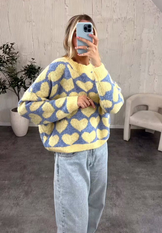 Pull Femme Motif Cœurs | Doux, Tendance & Coupe Ample