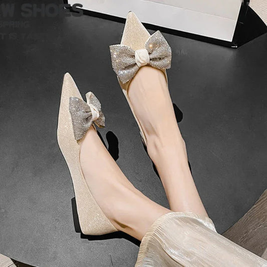 Ballerines Élégantes | Bout Pointu | Détail Nœud Scintillant | Parfaites pour Soirées et Cérémonies