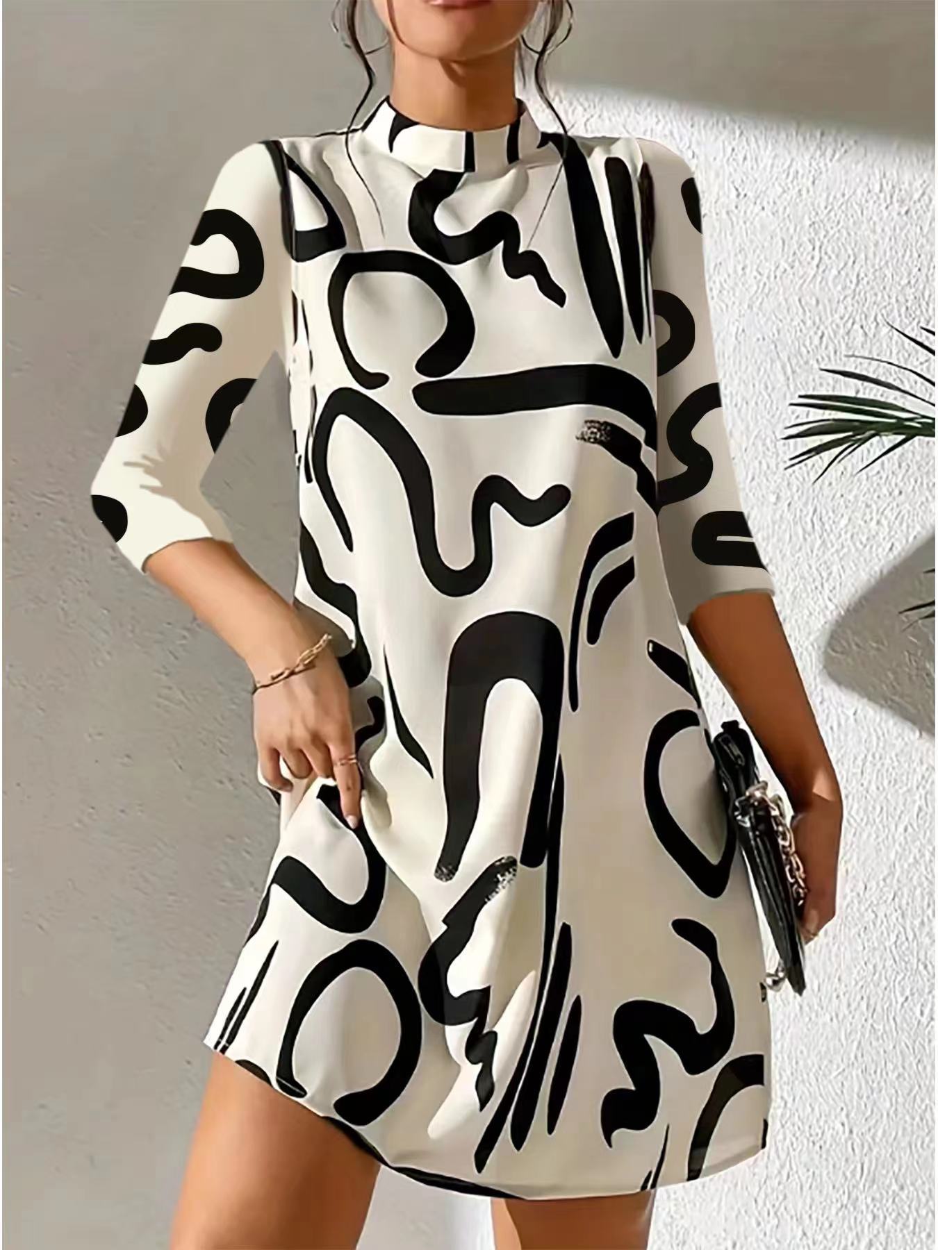 Robe Courte Femme Imprimé Abstrait | Style Artistique