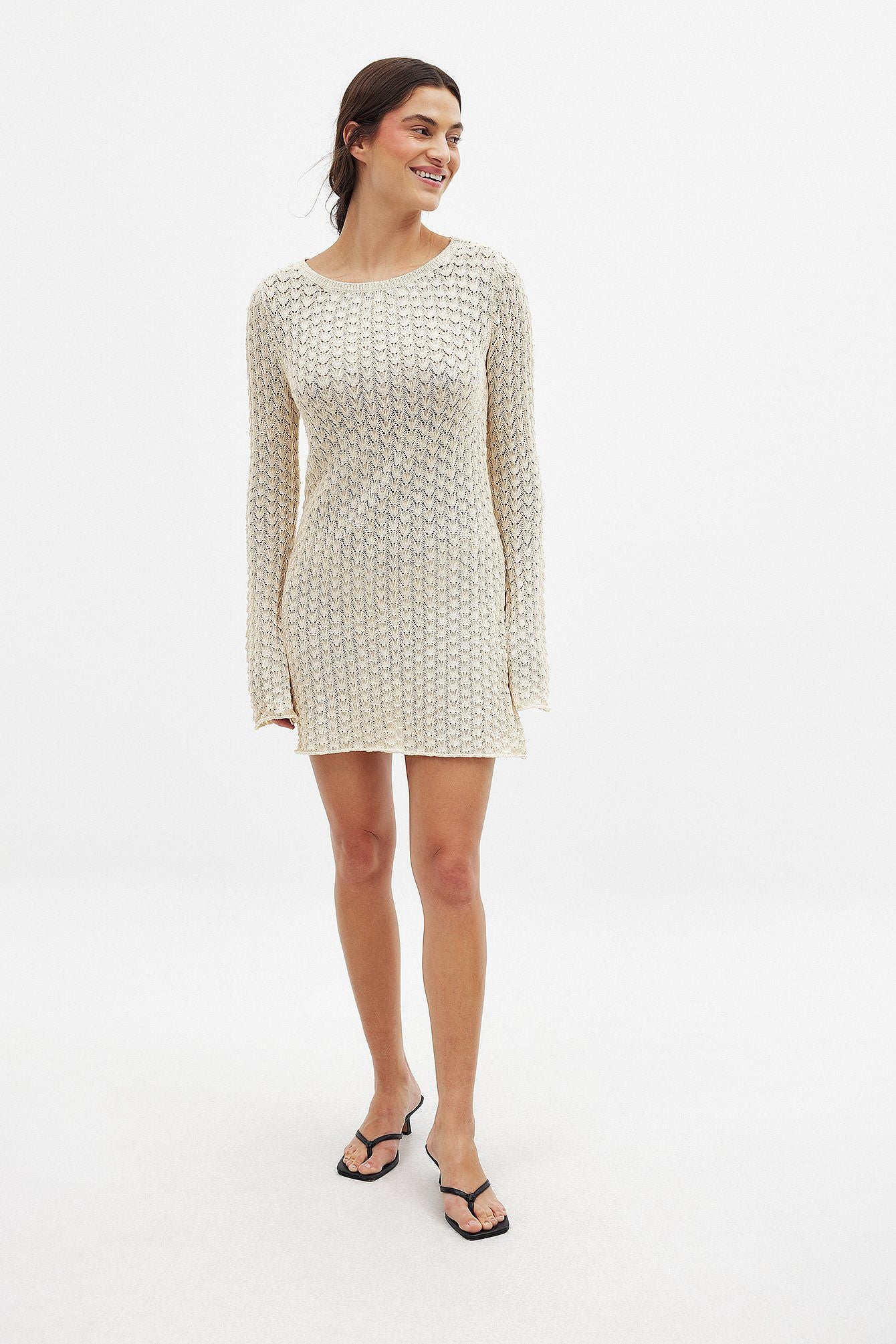 Robe Courte Femme Crochet | Manches Longues Évasées, Col Bateau | Style Bohème Chic