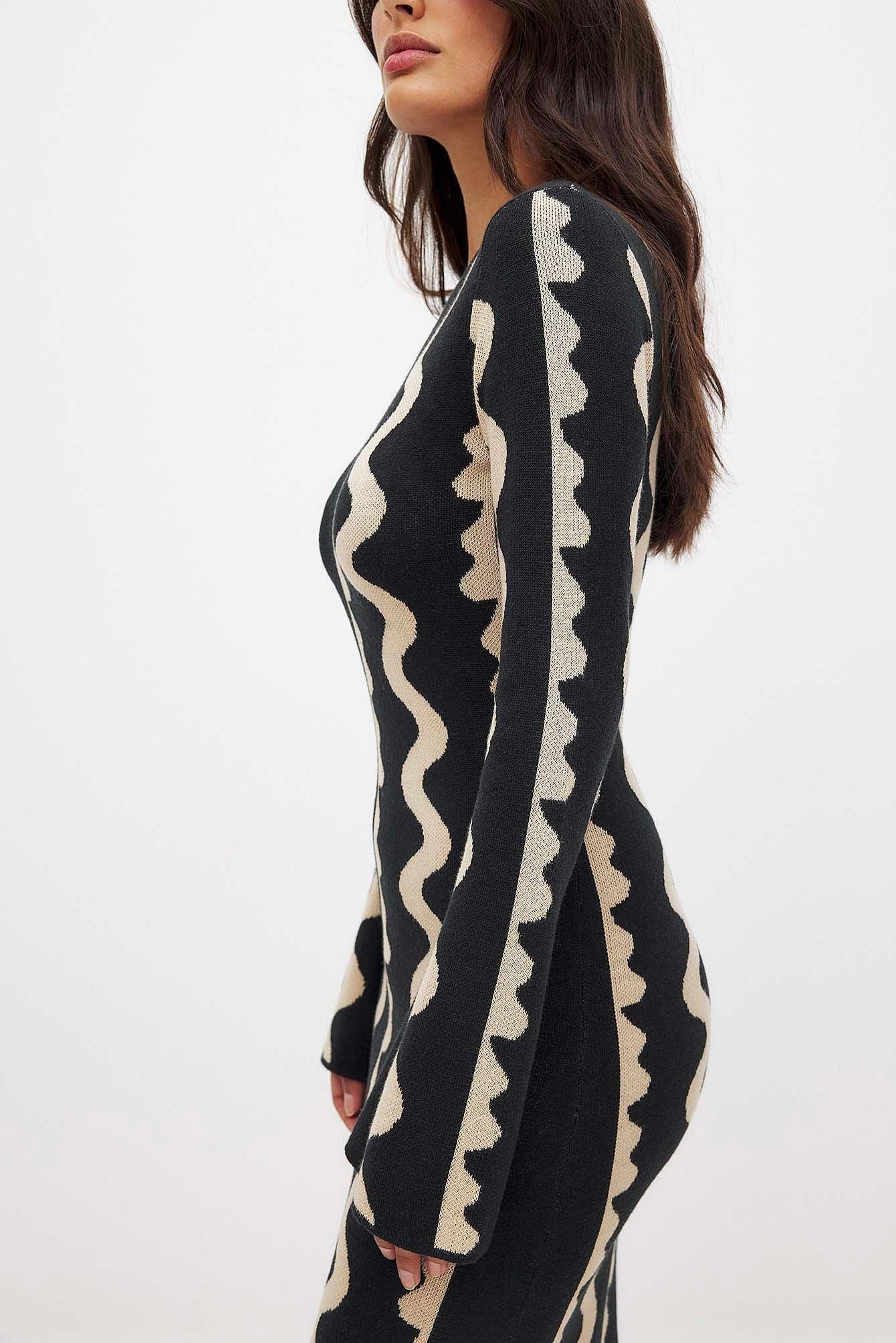 Robe Longue Maille Tendance | Manches Longues Évasées | Imprimé Géométrique Vague