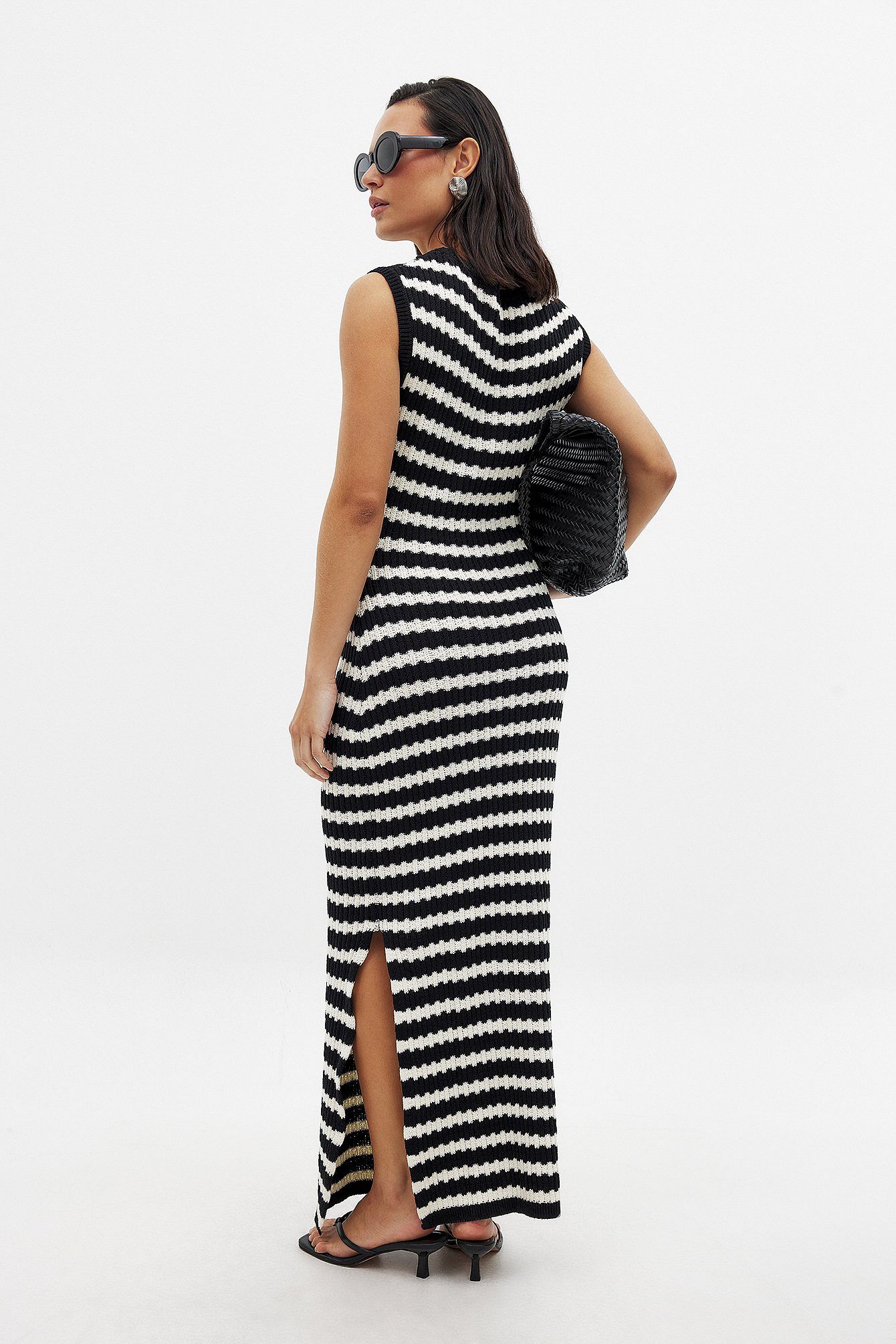 Robe Longue Maille Ajustée | Col Rond Fente Latérale | Motif Rayé